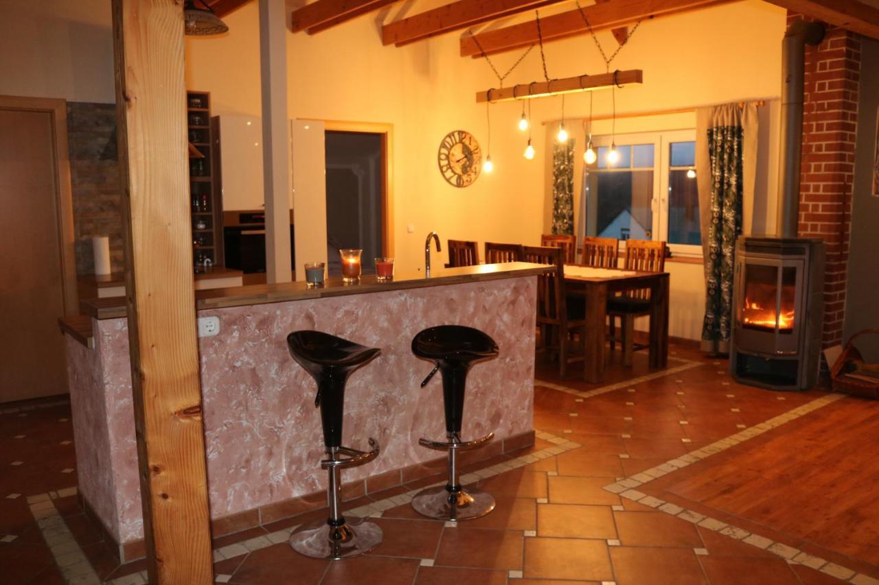 Helle, Offene Dachgeschosswohnung Mit Terrasse Oberloisdorf Exteriér fotografie