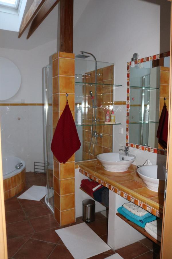Helle, Offene Dachgeschosswohnung Mit Terrasse Oberloisdorf Exteriér fotografie